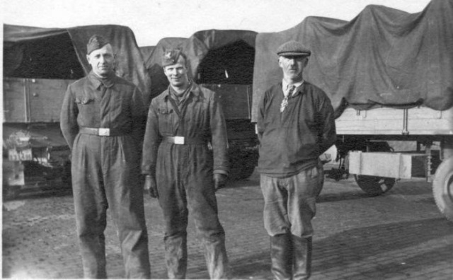 Male Douwe en Duitse soldaten Male Douwe en Duitse soldaten